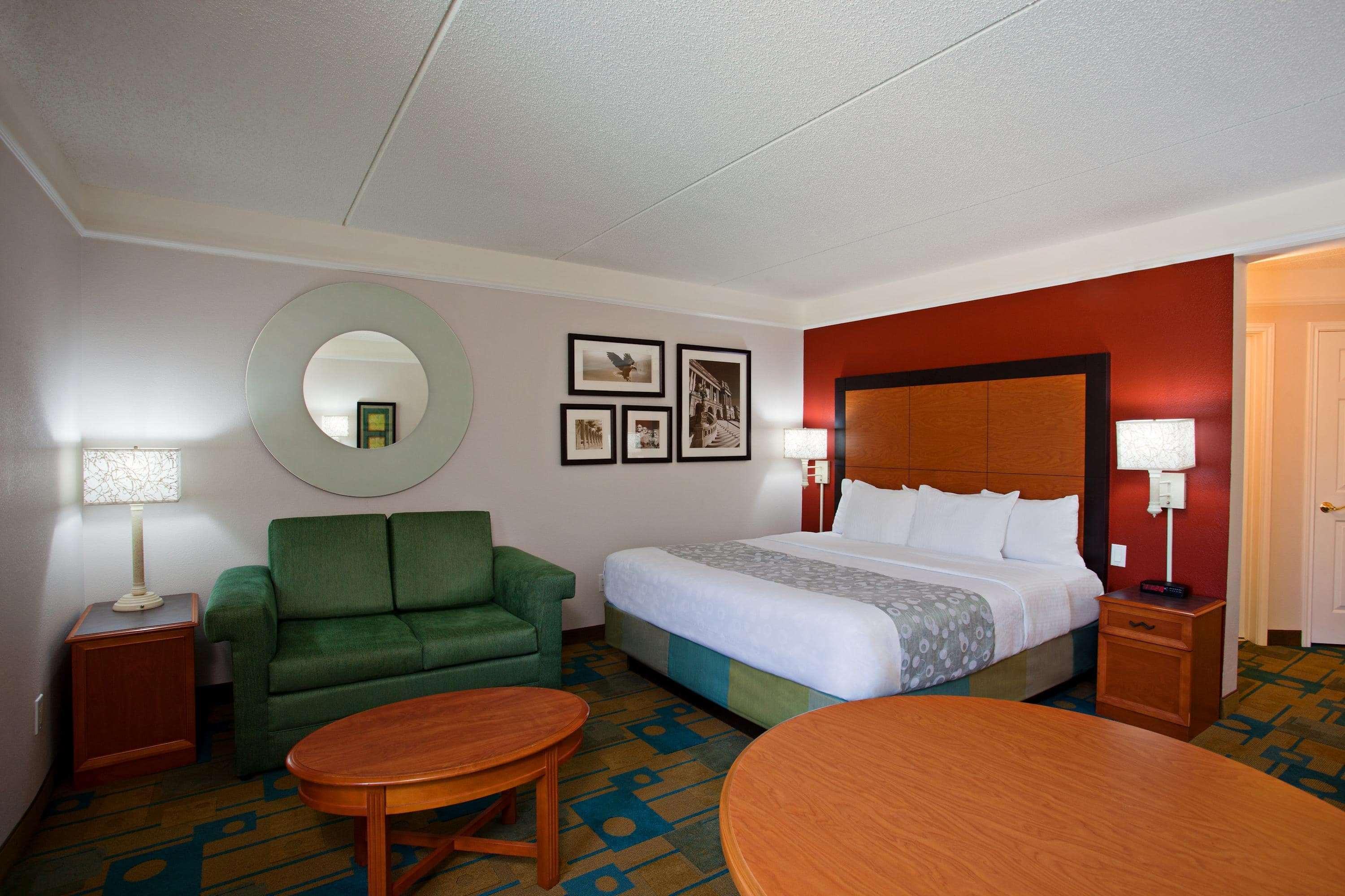La Quinta By Wyndham Winston-Salem Hotel Exterior foto